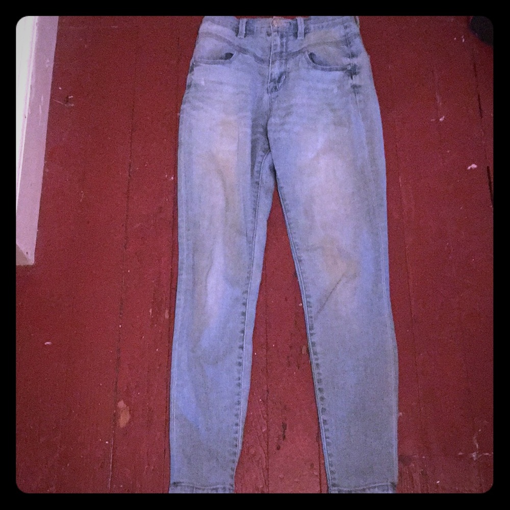 Urban Outfitters Mom jeans size 27
